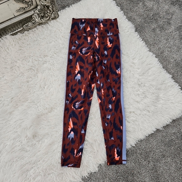 aerie leggings size small. Good preowned condition. - Picture 2 of 9